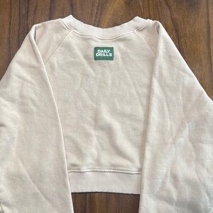 DAILY DRILLS Cropped Crew